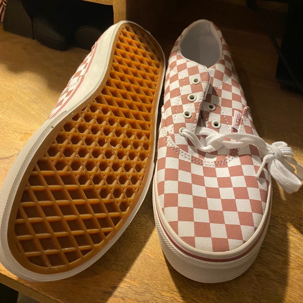 Pink Checkered Authentic Vans
